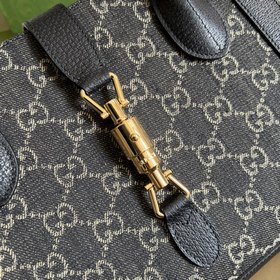 Детали товара Gucci UN3AG. Серия Gucci «Aria — модная ария» предс