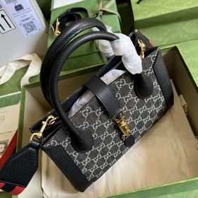Детали товара Gucci UN3AG. Серия Gucci «Aria — модная ария» предс
