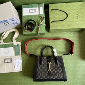 Детали товара Gucci UN3AG. Серия Gucci «Aria — модная ария» предс
