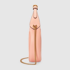 Классические изделия Gucci продолжают вдохновляться эстетикой бре