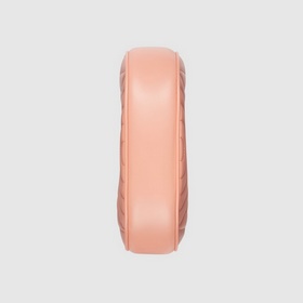 Классические изделия Gucci продолжают вдохновляться эстетикой бре