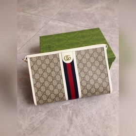 Оригинальная продукция, серия Ophidia GG клатч. Этот клатч на мол