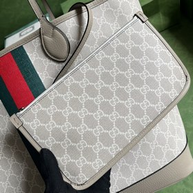 Большая сумка GG. Все серии бренда продолжают концепцию дизайна, 