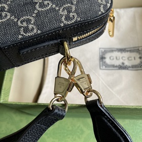 В серии Denim все говорят, что мода циклична. Поэтому в этом году
