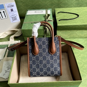 Маленькая сумка из кожи денима от Gucci из серии «Aria — модная а