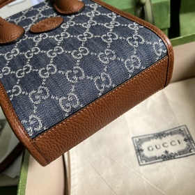 Маленькая сумка из кожи денима от Gucci из серии «Aria — модная а