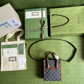Маленькая сумка из кожи денима от Gucci из серии «Aria — модная а