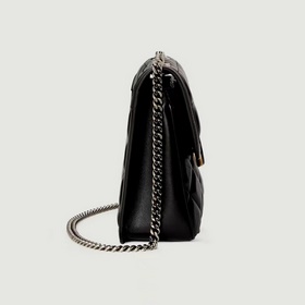 Gucci постоянно расширяет свои горизонты, предлагая новое прочтен