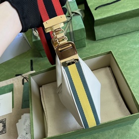 GGucci Attache серия маленьких сумок через плечо «Gucci Love Marc