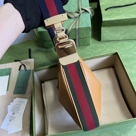 GGGucci Attache серия маленьких сумок через плечо «Gucci Love Mar