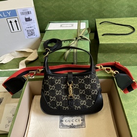 Gucci UN3AG 1294 Детали товара. Серия Gucci «Aria — модные арии»
