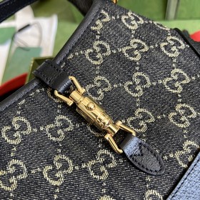 Gucci UN3AG 1294 Детали товара. Серия Gucci «Aria — модные арии» 