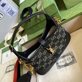 Gucci UN3AG 1294 Детали товара. Серия Gucci «Aria — модные арии» 