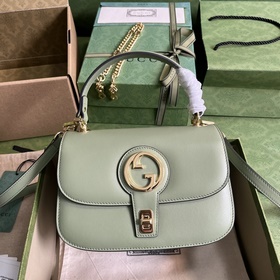 Сумка Gucci Blondie из серии UXX0G 1000 сочетает в себе ретро-эле
