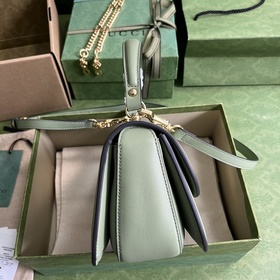 Сумка Gucci Blondie из серии UXX0G 1000 сочетает в себе ретро-эле