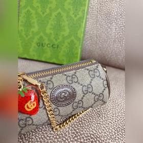 Новейшая мини-кошелька Gucci, представленная в популярном модном 