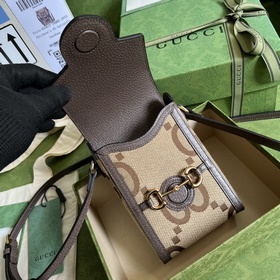 Мини-сумка Gucci с пряжкой виде конской уздечкиз серии 1955 В нов