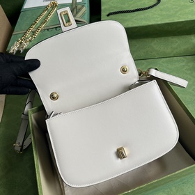 Сумка Gucci Blondie из серии UXX0G 1000 сочетает в себе ретро-эле