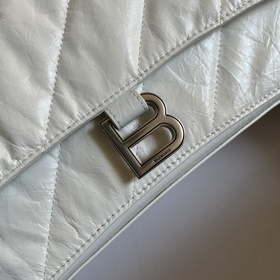 Из коллекции Paris Balenciaga осень-зима 2022 — Crush, возвращают