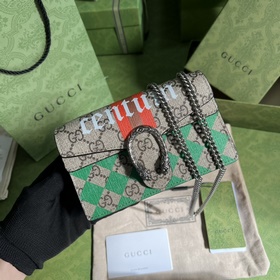 Сумка Dionysus из серии ultra mini — это потрясающая модель из ко