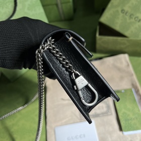 Сумка Dionysus из серии ultra mini — это потрясающая модель из ко