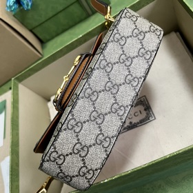 Мини-сумка Gucci Horsebit 1955 из серии Chinese New Year. В честь