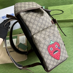 Скейтборд-рюкзак Gucci с принтом котят U54AT 8853. Рисунки чилийс