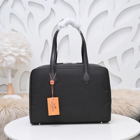 8839-1 Изготовлен из специальной водонепроницаемой ткани Hermes с