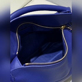 Однотонная глазурь Puzzle Geometric Bag уже в продаже! Эта серия 