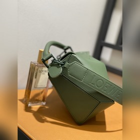 Доставка в течение 3 дней. Легкий вес, несколько способов ношения