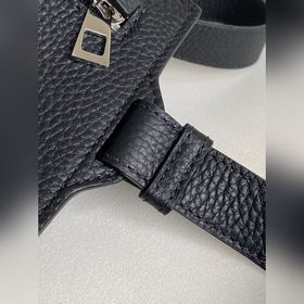 #Минималистичный и модный аксессуар! В небольшую сумку в форме бу