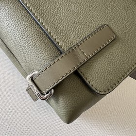 Размеры： 24*17,5*11 см Модель： 11357