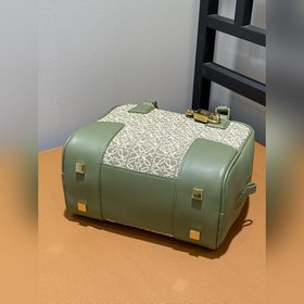 С 46-летней историей «бог сумок» обрел новую жизнь. После небольш