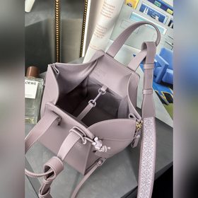 Компактная сумка Hammock из фиолетовой кожи с атласным блеском (н