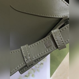 Темно-зеленая кожа сатиновым блеском Компактная сумка Hammock (но