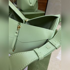 Кожа сатиновым блеском Компактная сумка Hammock (новый размер) Но