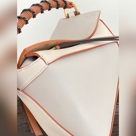 Размер： 24*10*14 см, с витыми ручками