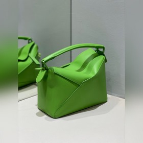 Однотонная глазурь Puzzle Geometric Bag уже в продаже! Эта серия 