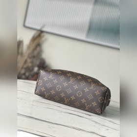Высококачественная косметичка M46458. Эта косметичка изготовлена
