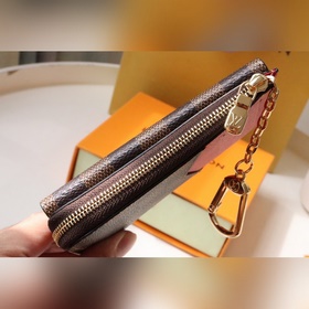 Классическая сумка Monogram из парусины с четкой кожаной окантовк