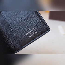 Классический дизайн Louis Vuitton для основных мужских аксессуаро