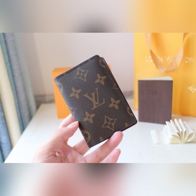 Классический дизайн Louis Vuitton для основных мужских аксессуаро