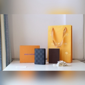 Классический дизайн Louis Vuitton для основных мужских аксессуаро