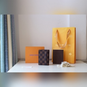 Классический дизайн Louis Vuitton для основных мужских аксессуаро