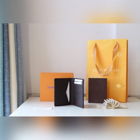 Классический дизайн Louis Vuitton для основных мужских аксессуаро