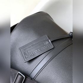 Высококачественная оригинальная сумка M21420 черного цвета и M215
