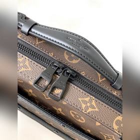Топовая модель M45935 в черном цвете с эффектом старения M46264 в