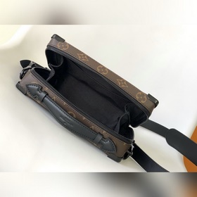 Топовая модель M45935 в черном цвете с эффектом старения M46264 в