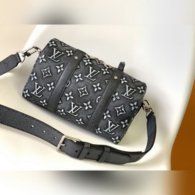 M21448 Черная сумка City Keepall из кожи с эффектом выцветания, у
