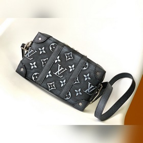 M81776 Сумка Mini Soft Trunk из кожи, имитирующей текстуру денима